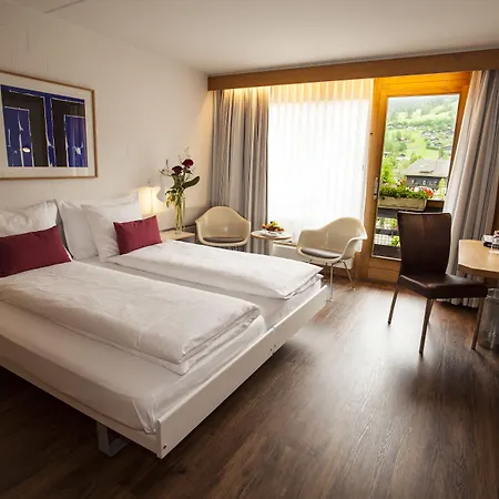 Hotell Kreuz 3*