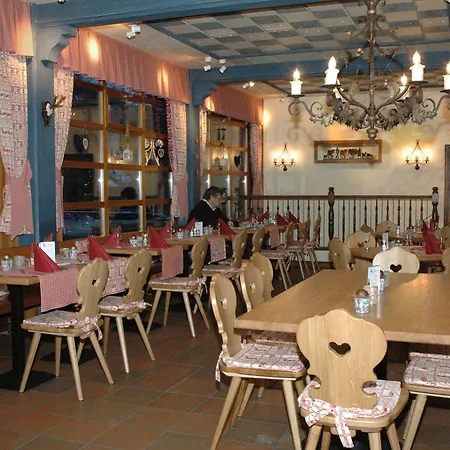 Kreuz Hotel 3*