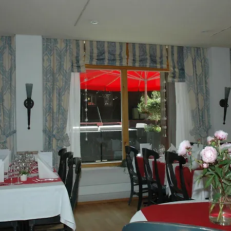 Kreuz 3*